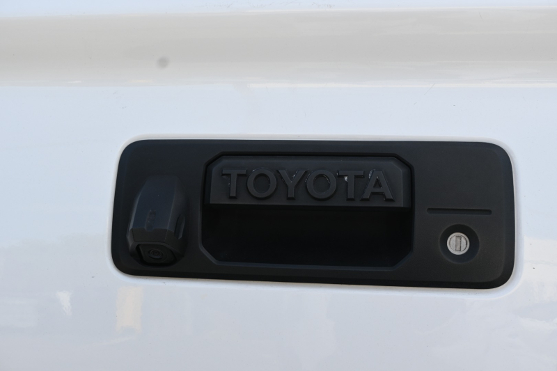 Toyota Tundra 2WD Truck 2016 price $28,880