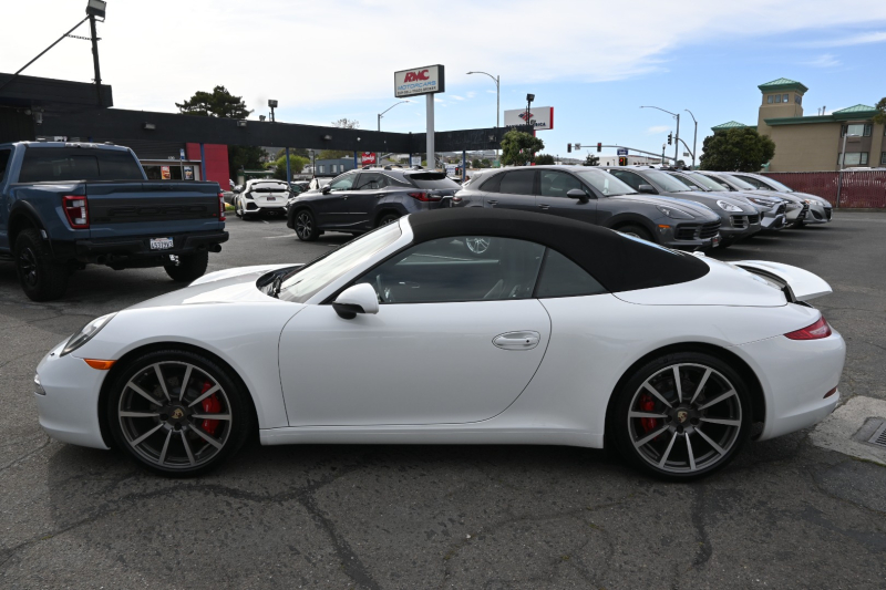 Porsche 911 2013 price $67,880