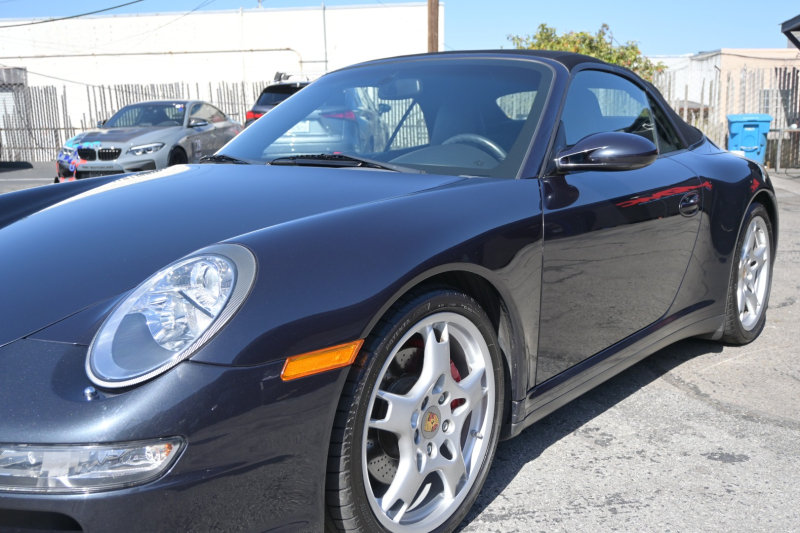 Porsche 911 2007 price $54,990