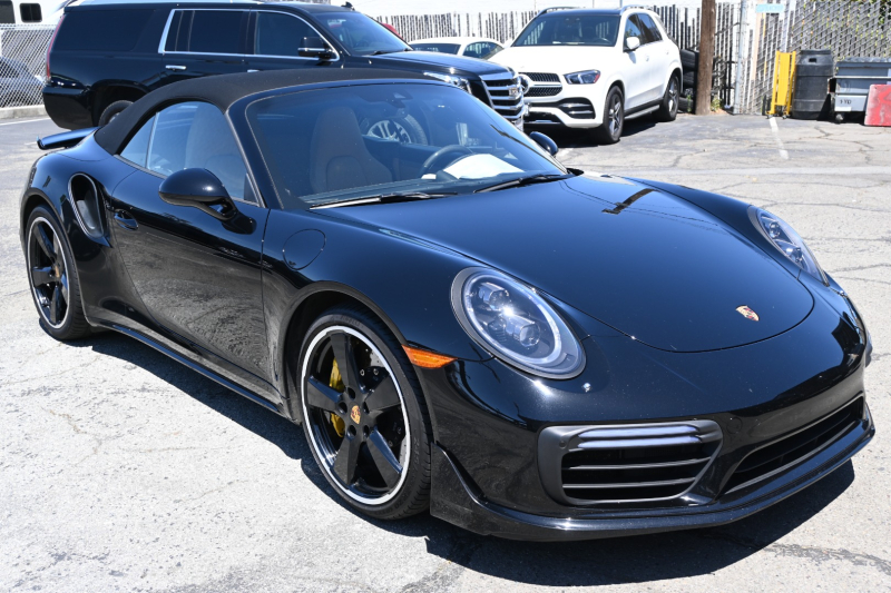 Porsche 911 2017 price $128,880