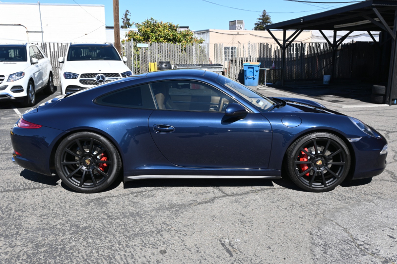 Porsche 911 2014 price $79,990