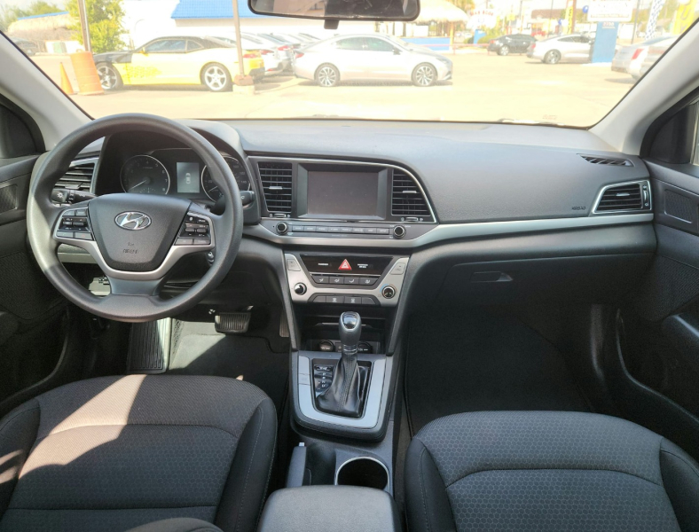 Hyundai Elantra 2018 price $3,000
