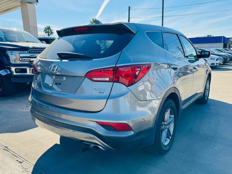 Hyundai Santa Fe Sport 2017 price $3,000