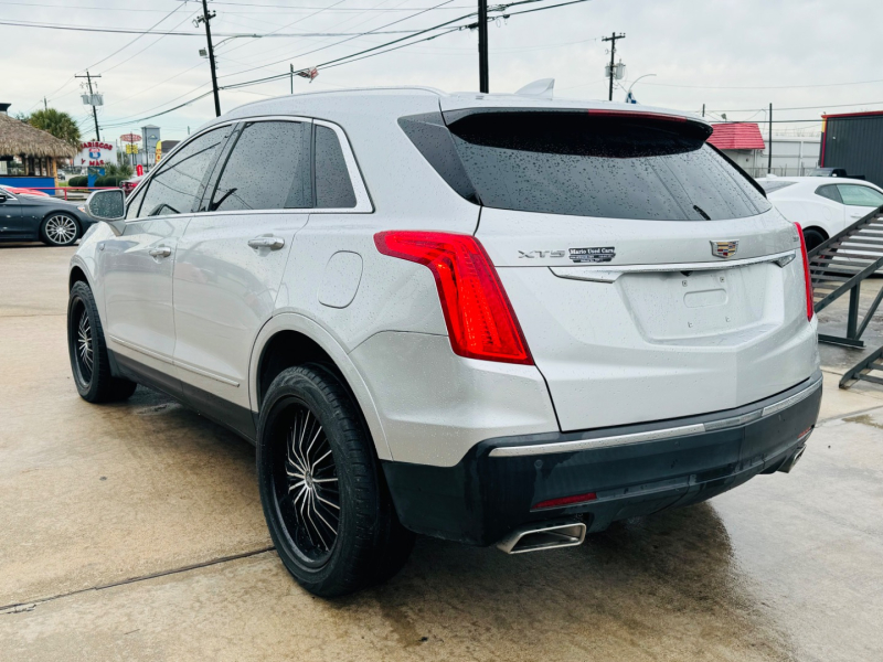 Cadillac XT5 2019 price $4,895