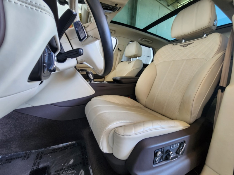 Bentley Bentayga 2018 price $112,977