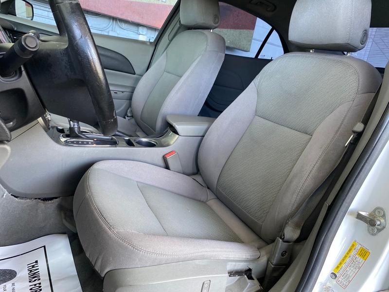 Chevrolet Malibu 2015 price $8,877