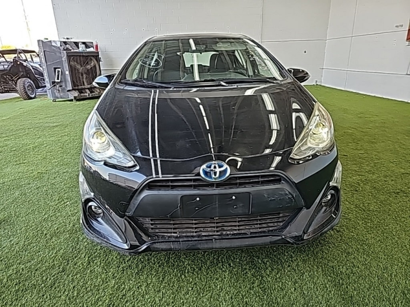 Toyota Prius c 2017 price $17,477