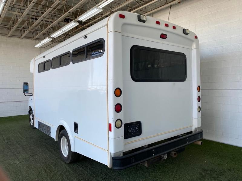 Ford E-450 Cutaway 2012 price $22,677