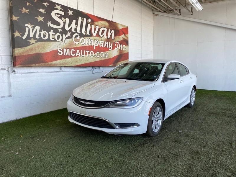 Chrysler 200 2015 price $9,877