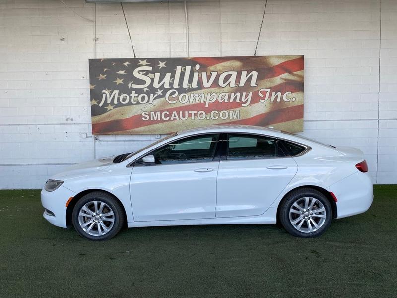 Chrysler 200 2015 price $9,877