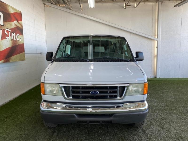 Ford E-350 Super Duty 2006 price $12,277