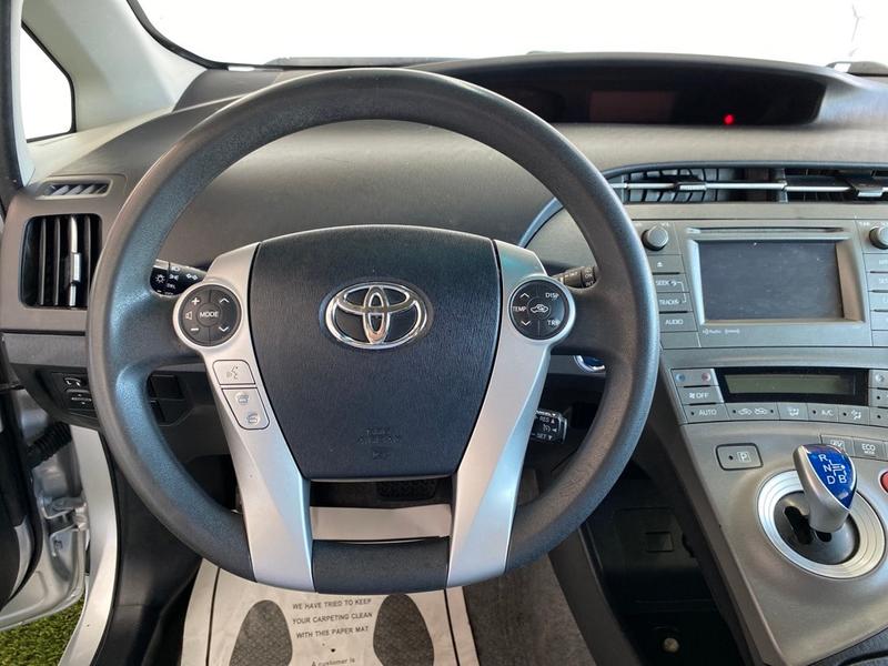 Toyota Prius 2015 price $14,077