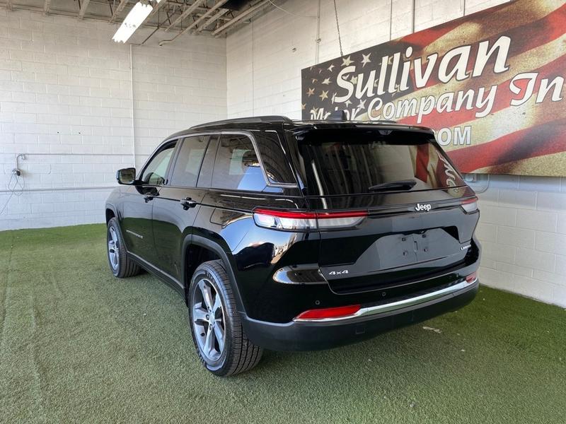 Jeep Grand Cherokee 2023 price $36,877