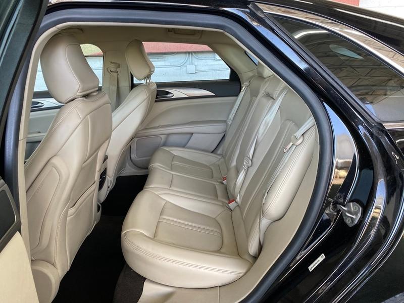 Lincoln MKZ 2020 price $17,677