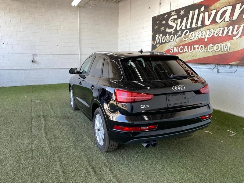 Audi Q3 2018 price $15,677