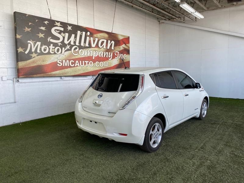 Nissan LEAF 2014 price $7,677