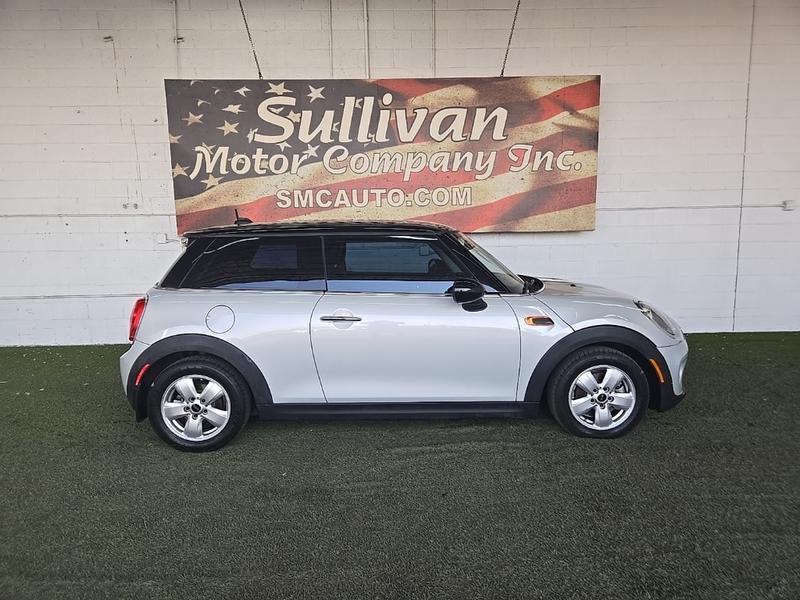 MINI Hardtop 2 Door 2016 price $10,577