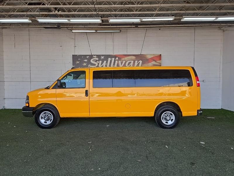 Chevrolet Express 3500 2016 price $27,377