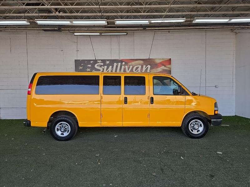 Chevrolet Express 3500 2016 price $27,377