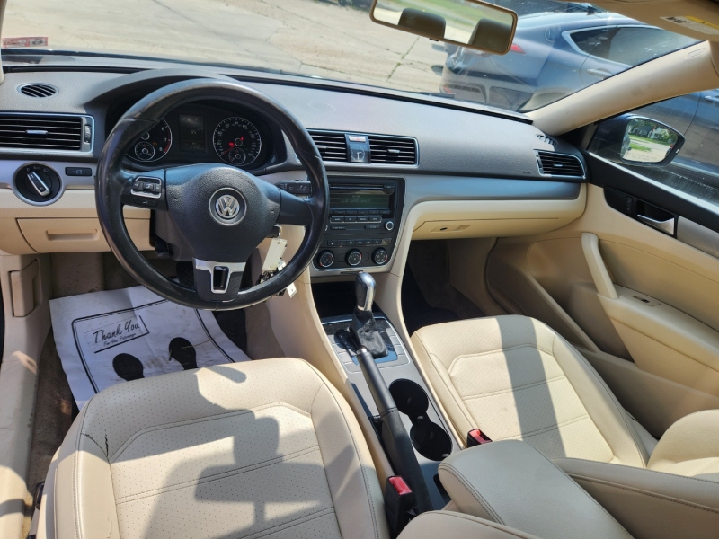 Volkswagen Passat 2014 price $8,750