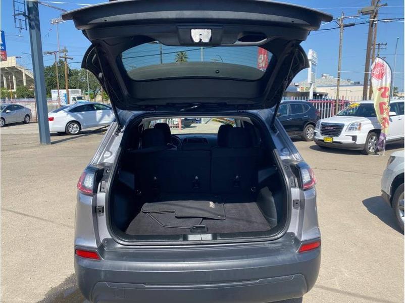 Jeep Cherokee 2019 price $15,999