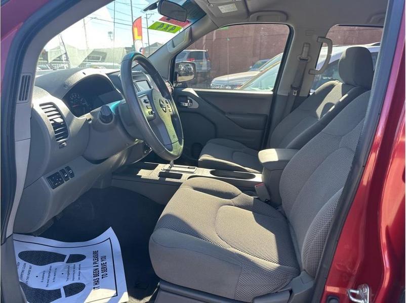 Nissan Frontier 2019 price $18,999