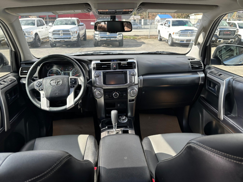 Toyota 4Runner 2016 price $30,999