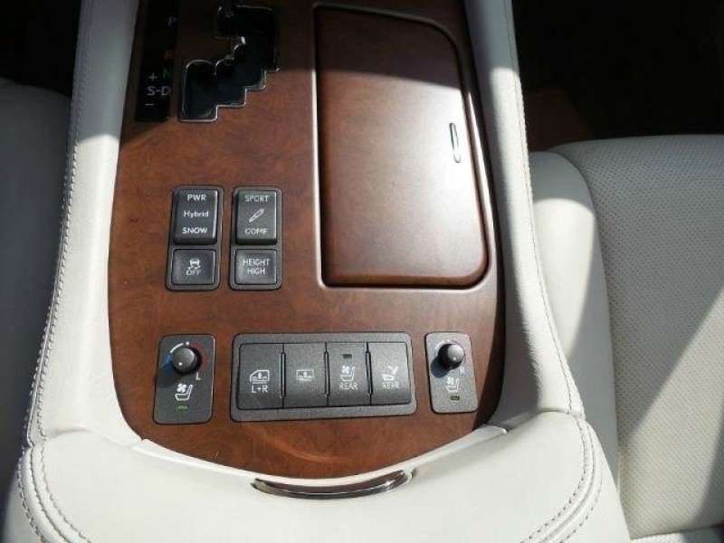 Lexus LS 600h L 2011 price $9,999,999