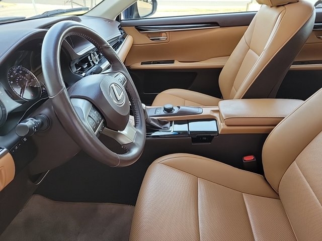 Lexus ES 2018 price $27,916