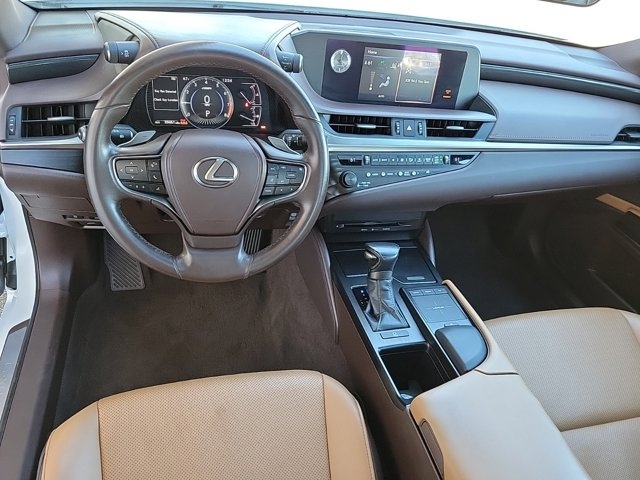 Lexus ES 2020 price $29,194