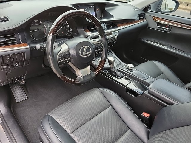 Lexus ES 2017 price $20,477