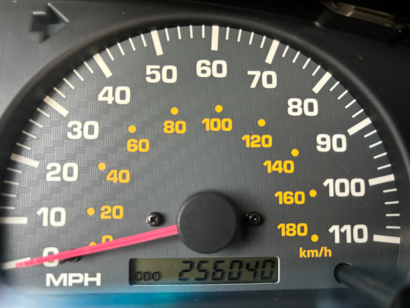 Toyota 4Runner 2000 price $4,995