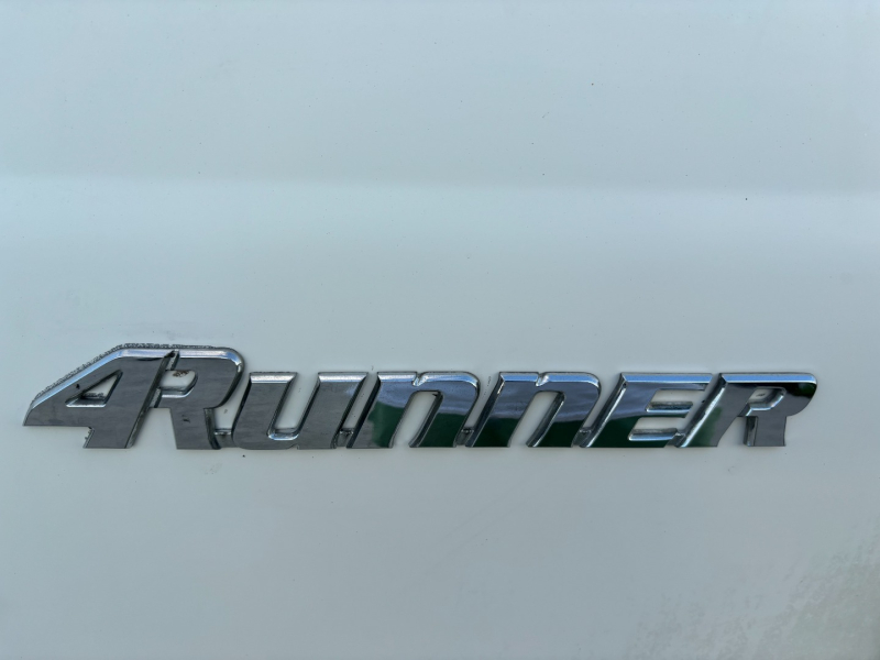 Toyota 4Runner 2000 price $4,995