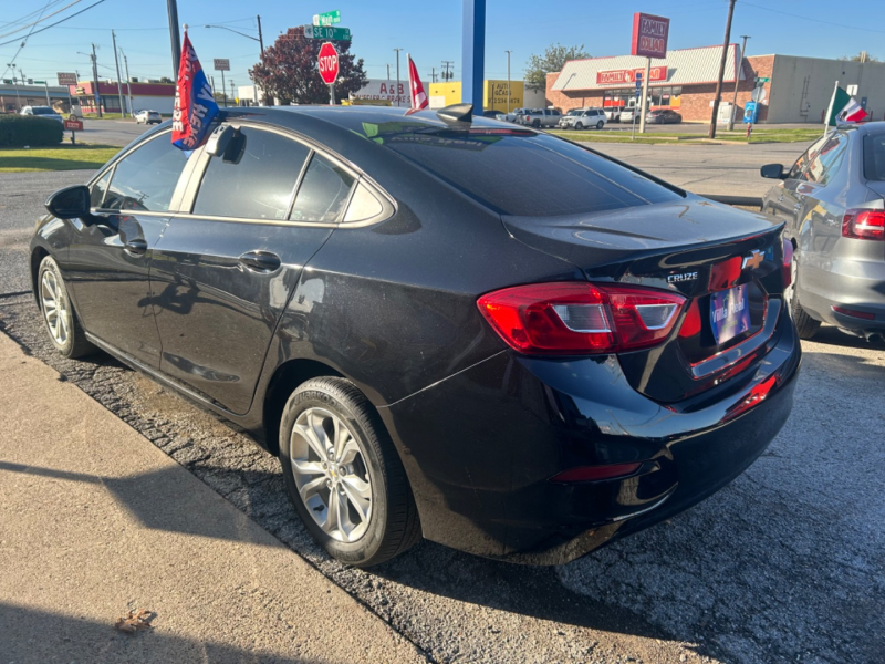 Chevrolet Cruze 2019 price $2,500 Down