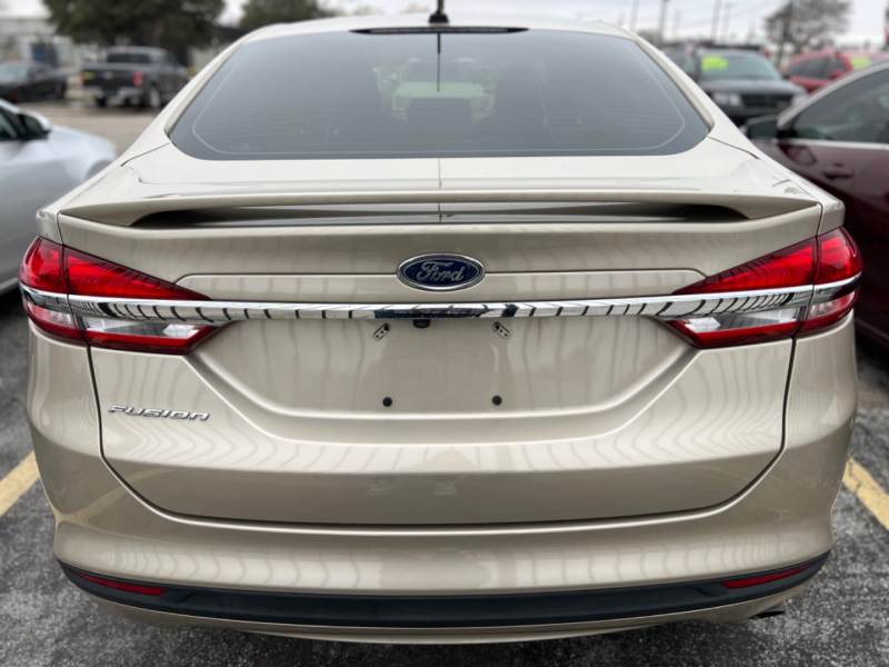 Ford Fusion 2018 price $2,900 Down