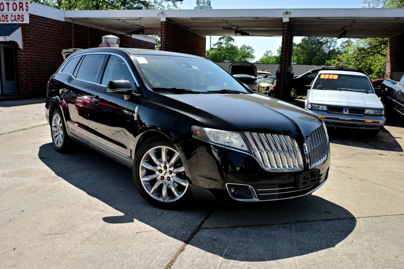 Lincoln MKT 2010 price $4,950