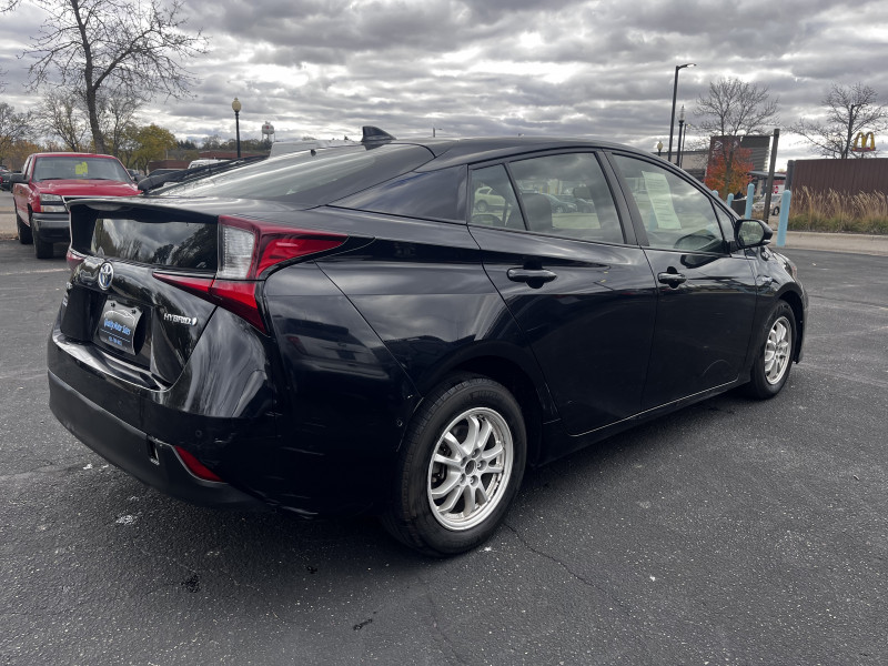 Toyota Prius 2019 price $14,999