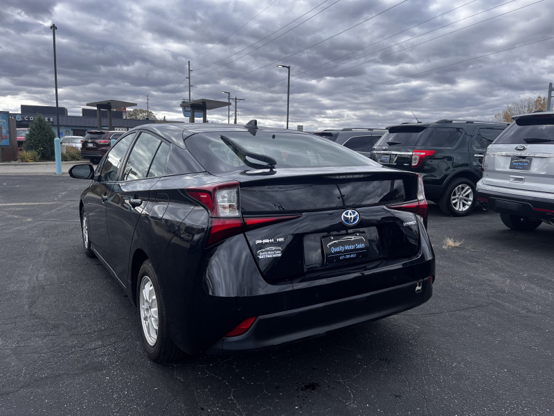Toyota Prius 2019 price $14,999