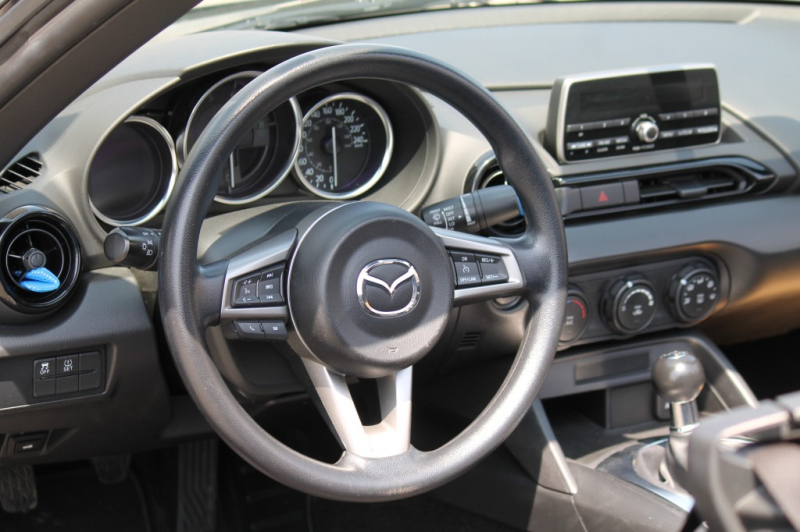 Mazda MX-5 Miata 2016 price $24,888
