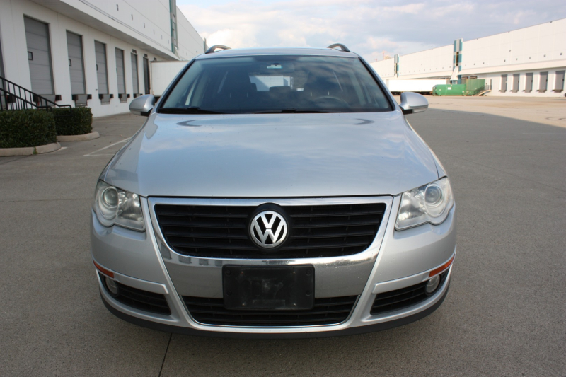 Volkswagen Passat Wagon 2010 price $7,800