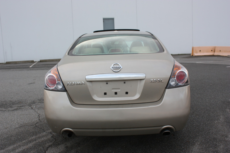 Nissan Altima 2009 price $7,999