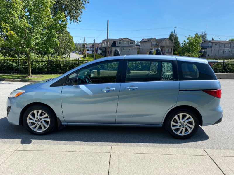 Mazda Mazda5 2013 price $10,500