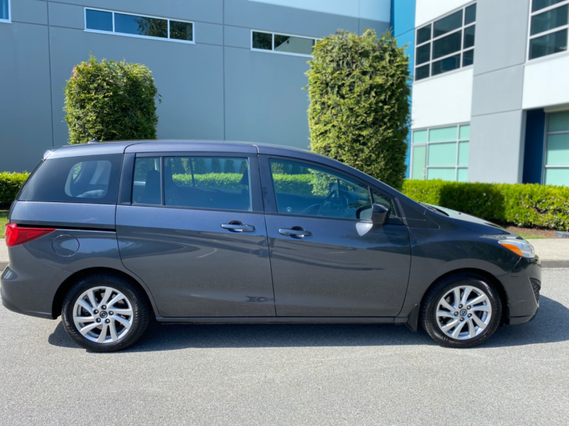 Mazda Mazda5 2013 price $10,999