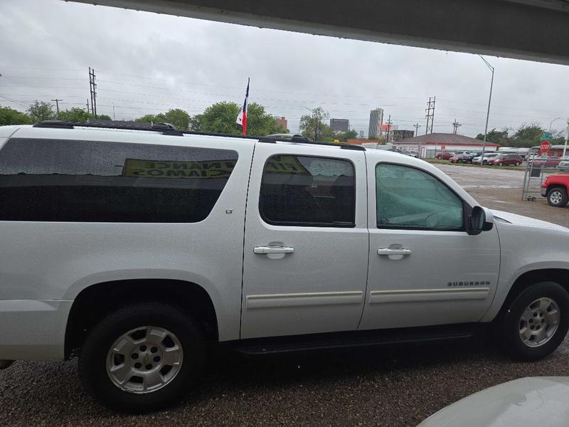 CHEVROLET SUBURBAN 2012 price $10,495