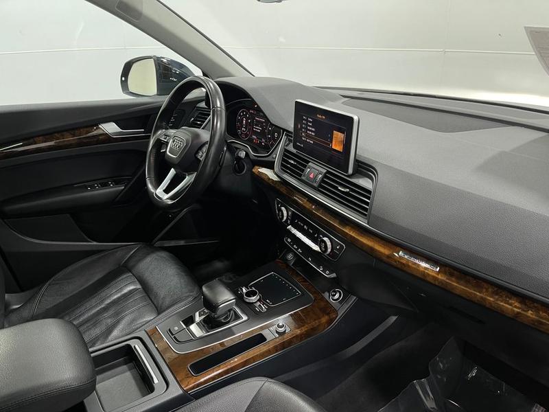 Audi Q5 2018 price $17,857