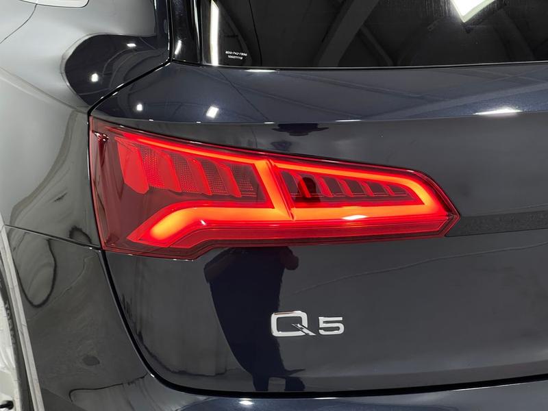 Audi Q5 2018 price $17,857