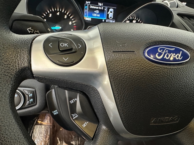 Ford Escape 2016 price $11,999
