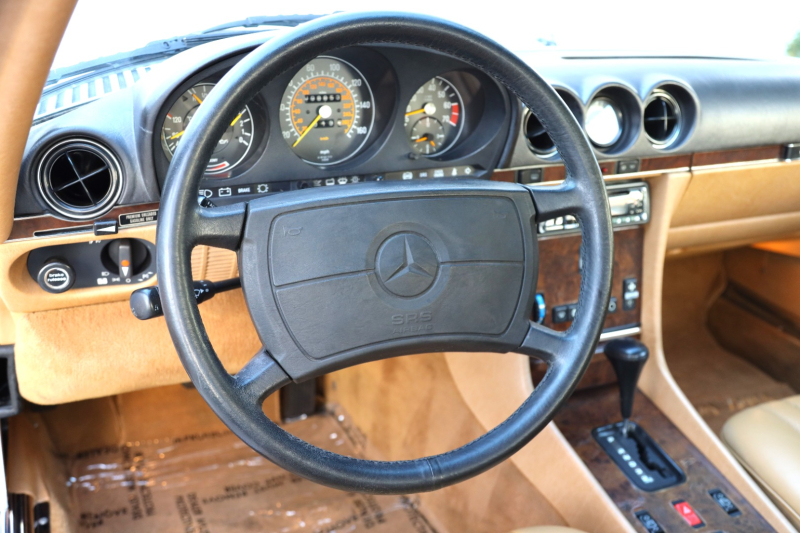 Mercedes-Benz SL-Class 1989 price $28,955