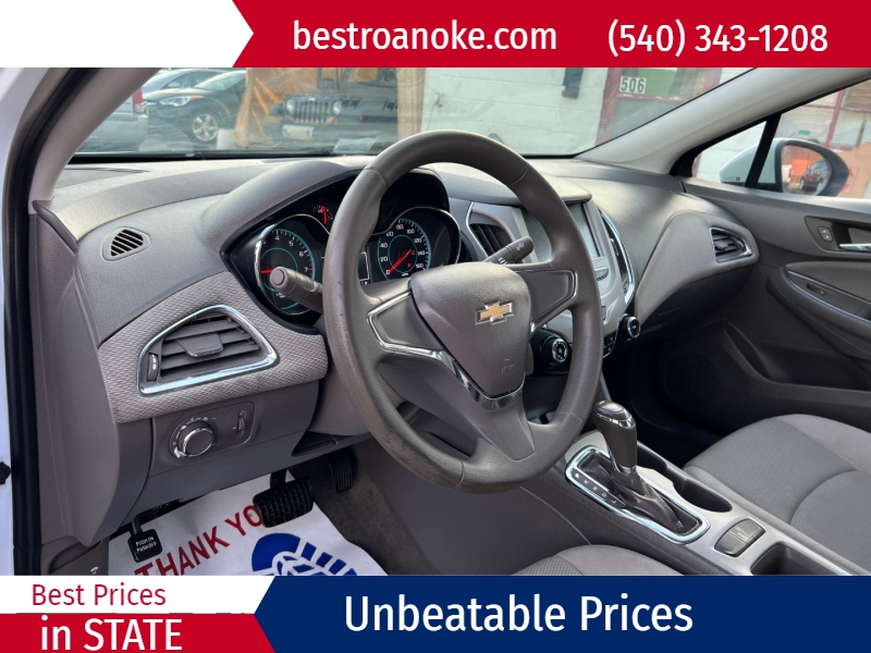 Chevrolet Cruze 2017 price $8,990