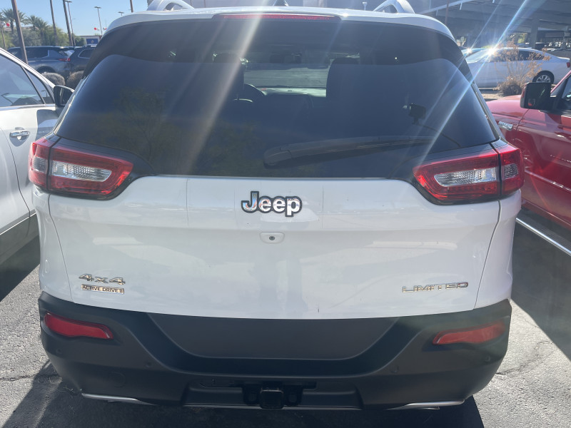 Jeep Cherokee 2014 price $15,995